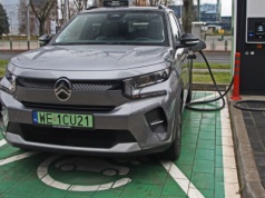 Stellantis odwraca się od elektryków. Zmiana planów pochłonie prawie 100 mld zł