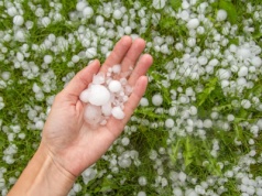 Warunki sprzyjające opadom dużego gradu w Europie są coraz częstsze