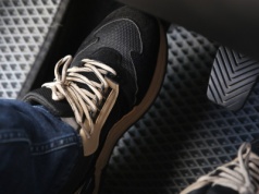 Kierowcy wciskający lewy pedał podczas dojeżdżania do świateł będą ukarani