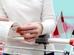 Płaca minimalna w Polsce i Niemczech. Single mają u nas przerąbane