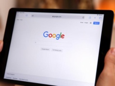 Kupujemy Toyoty, ale w sieci szukamy czegoś innego. Polacy oszaleli na punkcie tej marki