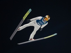 Tomasiak jest mocny. Kolejny świetny skok w Predazzo