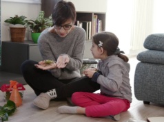 Kilkulatka stawia granice lepiej niż wielu dorosłych. To wideo poruszyło mnie jako kobietę