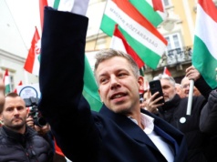 Lider węgierskiej opozycji chce powtórzyć manewr Tuska. Mówił o "fabryce propagandy"