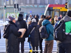 Zmarło już 1061 osób. Eksperci: szczyt zachorowań potrwa do marca
