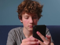 Nastolatek wykorzystał AI lepiej niż profesjonaliści. Dokonał odkrycia, które zmieniło astronomię