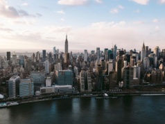 Epstein w świecie architektury. Pritzker, Gehry, Hadid – to tylko część wielkich nazwisk pojawiających się w aktach