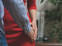 Weszliśmy w epokę "relacyjnego niedożywienia". Nic nie zastąpi prawdziwych ludzkich więzi