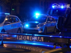 Awantura w Pruszkowie. Chodzili i wybijali szyby w domach. Pobili i spryskali gazem dwie kobiety