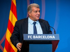 Prezes FC Barcelona Joan Laporta rezygnuje, aby ubiegać się o reelekcję w przyszłym miesiącu