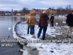 Dzięki wyjątkowo niskiemu poziomowi wody morze odsłoniło wrak okrętu z XVII wieku (wideo)