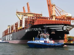 Kolejne umowy na usługi transportu ładunków drogą morską