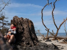 Z aparatem, namiotem i niemowlakiem. Inspirująca wyprawa Olszy Grochowskiej