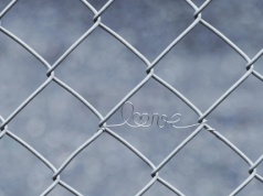 Nowoczesne ogrodzenia w Komornikach – siatki, panele i rozwiązania na lata