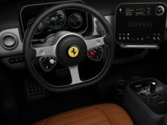 Luce: elektryczne Ferrari, które cofa czas. Powrót do fizycznych przycisków