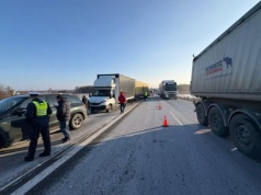 Karambol na DK50. Zderzyło się sześć pojazdów