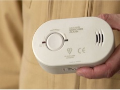 Wieczorem uruchomił się czujnik czadu. Niewielkie urządzenie po raz kolejny uratowało życie