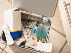 Przykład tekstyliów pokazuje, że zbierać można wszystko. Pytanie, co z tym potem zrobić