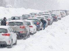 Nadciąga burza śnieżna. Będzie paraliż na drogach. Jest data