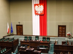 Podwyżki dla parlamentarzystów. Więcej na mieszkanie, biuro i hotele