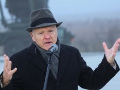 "Nie będziemy akceptowali". Ambasador USA zabrał głos po wpisie o Czarzastym