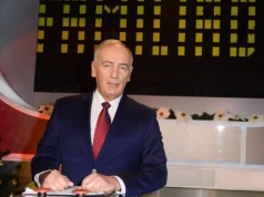 Widzowie odsyłają Strasburgera „na emeryturę”. Wrze po „Familiadzie”