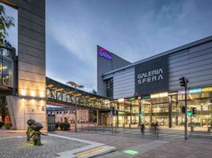 Walentynkowy prezent, który pomaga. Akcja „Prezent od serca” w Galerii Sfera