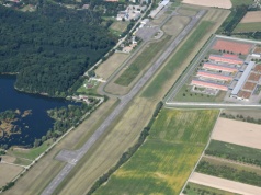 Chcą zamknąć 115-letnie lotnisko w Niemczech. "Przesiąknięte historią"