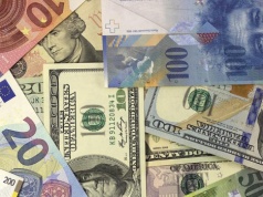 Rekordowo mocny frank szwajcarski. Dolar w odwrocie, a euro nie tanieje