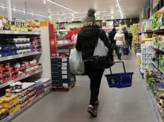 W całym 2025 roku w sklepach było drożej średnio o 4,2% niż w 2024 roku