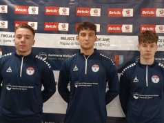 Kolejni piłkarze Hutnika wiosną zagrają w Kazimierzy Wielkiej