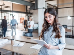 Pakiety medyczne dla firm: Jak wybrać optymalny zakres opieki, by zyskać lojalność i efektywność pracowników?