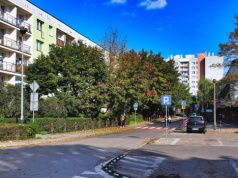 Nowe miejsce modlitwy dla społeczności muzułmańskiej na os. Podwawelskim? Mieszkańcy pytają o lokal przy ul. Dworskiej