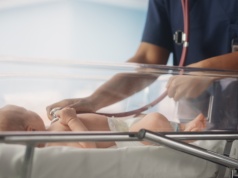 Leczenie dzieci i młodzieży kosztuje kilkanaście miliardów złotych rocznie. Na co skarżą się rodzice?