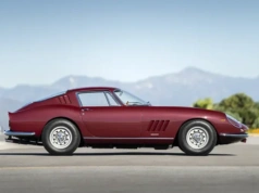 Ferrari 275 GTB/4 trafi na aukcję RM Sotheby’s. Może zostać sprzedane za 3,6 mln usd