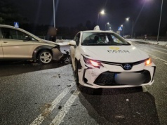 Na wjeździe do Lublina Seat zderzył się z Toyotą. Jeden pas zablokowany