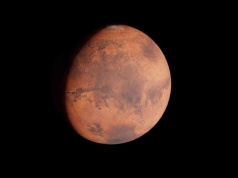 Ślady po wielkim jeziorze na Marsie. Czy istniało tam życie?