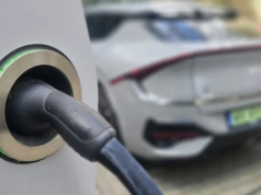 Ceny nowych BEV spadły w 2025 r. Padł rekord rejestracji i przybyło infrastruktury!