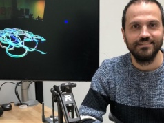 Roboty, które czują rytm. Rój maszyn zamienia muzykę w malarstwo świetlne