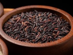 Pomaga obniżyć cholesterol i regulować poziom cukru. Warto po niego sięgnąć zamiast białego ryżu