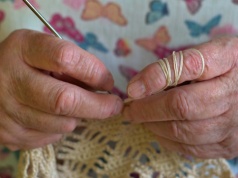 Jak oszczędzać na emeryturę? ZUS nie wystarczy