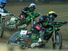 Żużel. ROW zawalczy o czołowe lokaty? Mocno wierzy w zespół!