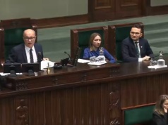 Czarzasty nie mógł powiedzieć nawet słowa. Głośne „precz z komuną” w Sejmie