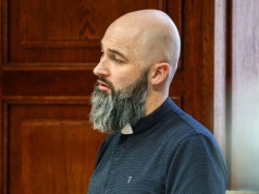 Impas w sądzie. Ks. Olszewski odmówił złożenia wyjaśnień, "jestem nękany"