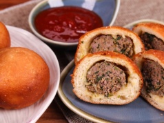 W tłusty czwartek pączki można jeść nawet na obiad. Kiedyś Polacy się nimi zajadali