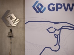 To już nie przelewki. Kowalski szturmuje giełdę