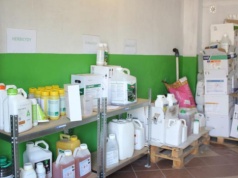 Zakup środków ochrony roślin przez internet. Co z pustymi opakowaniami?