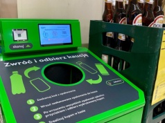 Oszuści wyłudzają kaucję, sklepy grożą konsekwencjami. Automaty mają słaby punkt