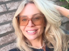 Jak nosić jeansy do kozaków? Trik Agnieszki Woźniak-Starak to stylowy must have