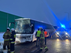 Zderzenie autokarów pod Warszawą. Są ranni, na drodze utrudnienia